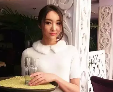 餐飲老板回復(fù)想嫁有錢人的餐飲服務(wù)員的一段話！
