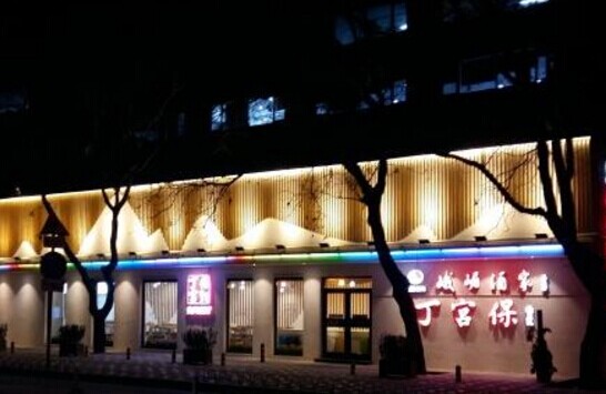 餐飲老字號推”副牌“能否敵得過快時尚？