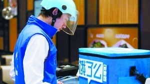 外賣提價(jià)再銷售，平臺(tái)信譽(yù)遭質(zhì)疑