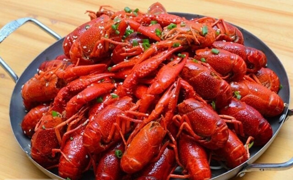 80后華為男如何將油悶大蝦賣出百萬(wàn)業(yè)績(jī)！