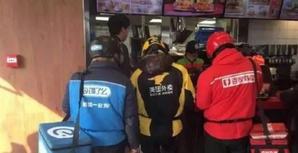 外賣三巨頭混亂廝殺，百度或有掉隊(duì)可能！