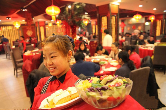 吃飯消費102元，要求免零被拒絕，結果……