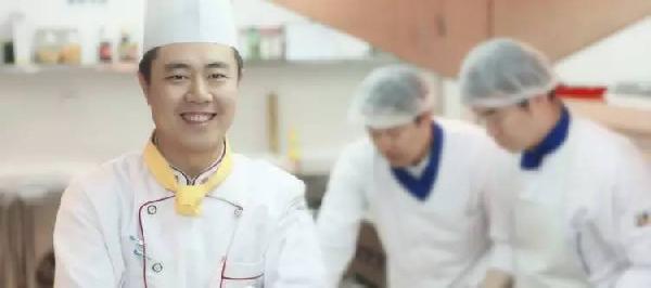 等到餐廳生意不好再去調(diào)整？