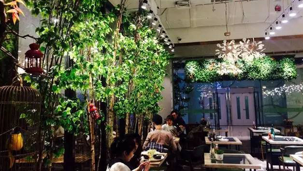 餐飲又一新業(yè)態(tài)？“生產(chǎn)基地+中央廚房+餐飲門店”能玩轉(zhuǎn)嗎？|餐飲界