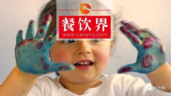 遭遇“熊”顧客時(shí) 餐廳依然要把“上帝”供起來(lái)嗎？| 餐見(jiàn)