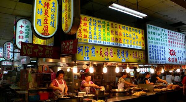 上海多區(qū)探索小餐飲備案制 情與法如何平衡？