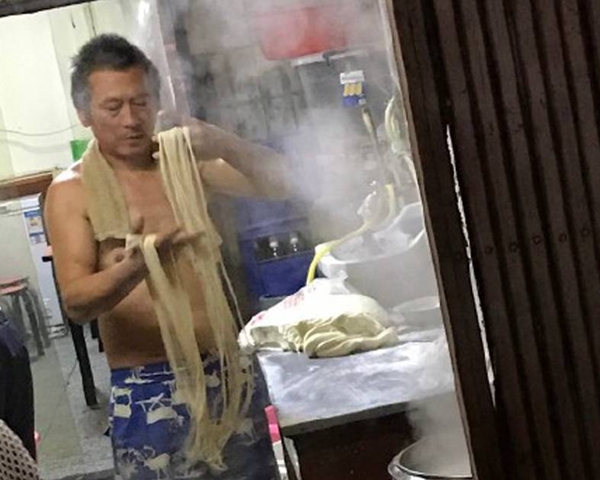 驚動(dòng)美食大V和《男人裝》的“京城第一拉面”，竟只要10塊錢(qián)一碗？|餐飲界