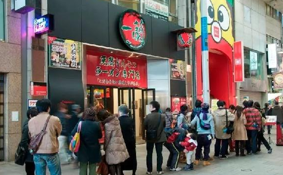 用餐全程無需交流，一蘭拉面如何治愈“一人食”顧客