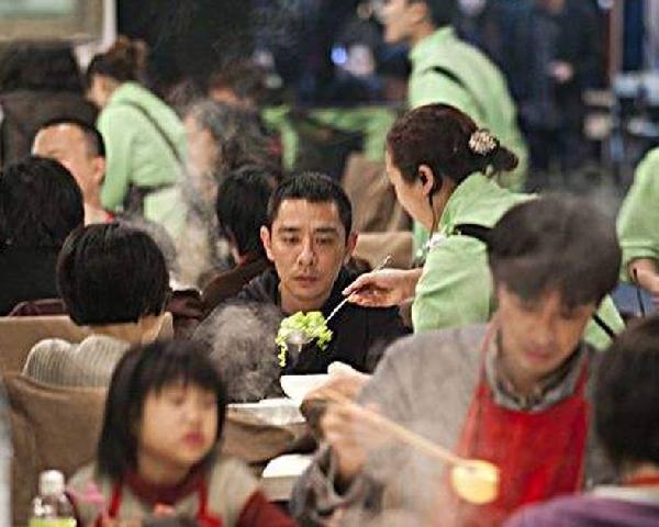 海底撈“變態(tài)”服務(wù)再升級(jí)！這次用的是黑科技……|餐飲界