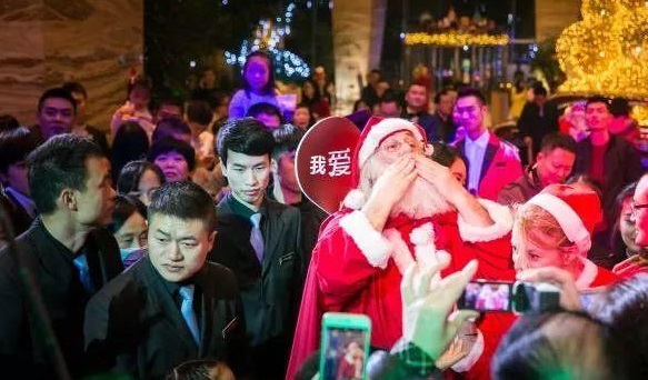 2017年節(jié)日營(yíng)銷最后狂歡｜除了圣誕，餐飲人還有哪些熱點(diǎn)可追？