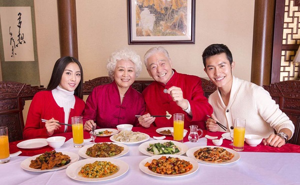 年夜飯變成了“年夜煩”，你怎么看？