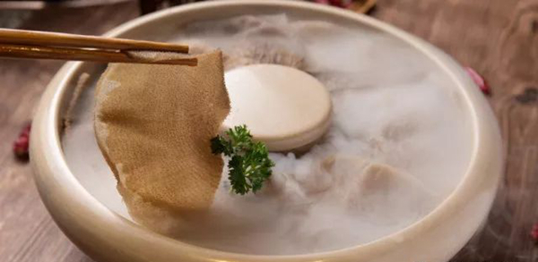 火鍋競(jìng)爭(zhēng)慘烈：重慶2萬家，一天吃一家，65年才吃完！|餐飲界