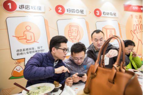 營業(yè)額漲逾40%、人效翻3倍！詳細(xì)解剖五芳齋無人智慧餐廳是如何誕生的