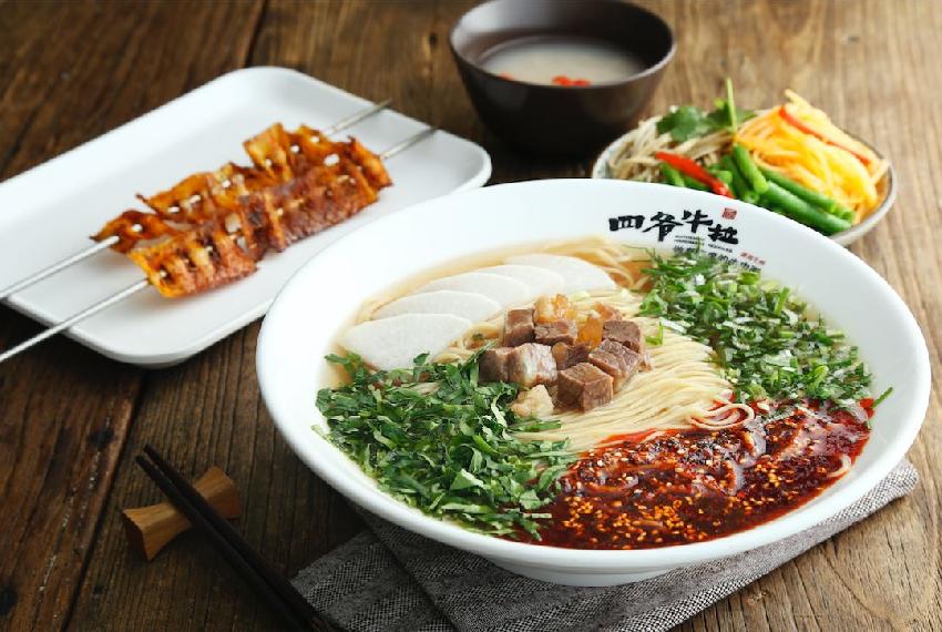 如何優(yōu)雅地吃掉一碗正經(jīng)牛肉面？