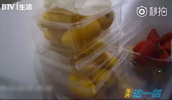 觸目驚心！記者臥底網(wǎng)紅店，你愛喝的這些飲料，連店員都覺得惡心