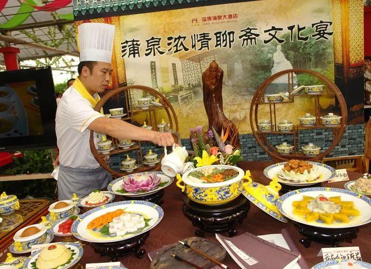 珍藏版創(chuàng)意菜品造型藝術(shù)?。ň蕡D文?。?></a>
          <div> <a href=