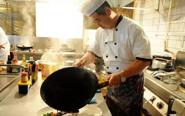 開餐廳四個數(shù)據(jù)定生死，不會算你就永遠做不大！