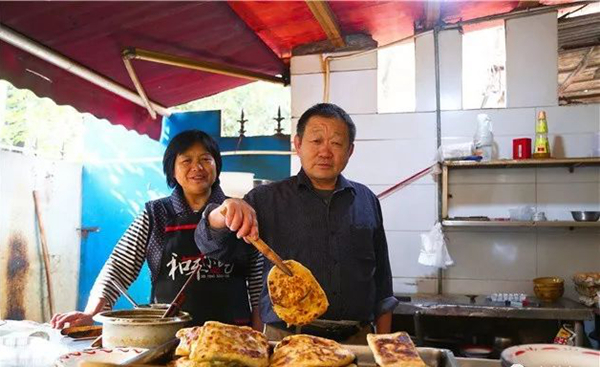 即便搬遷5次，顧客依然能慕名而來(lái)，這家餐廳有什么高招？