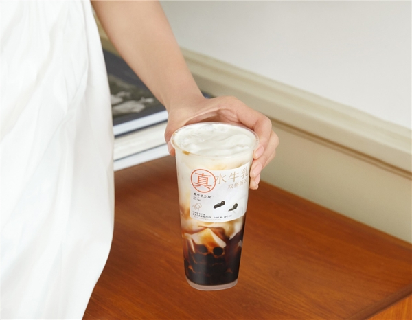 喜茶上新水牛乳雙拼波波，帶來全新真牛乳風(fēng)味|餐飲界