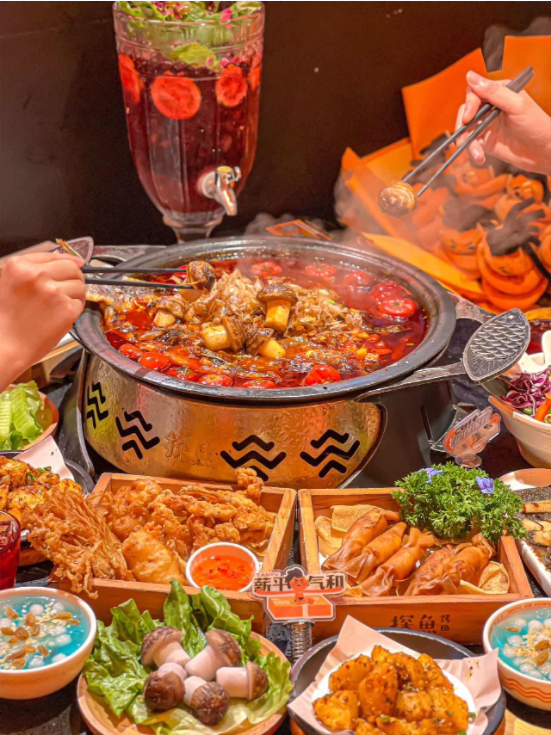 探魚新品打造“正向卷”消費(fèi)場(chǎng)景，打工人美食與情緒價(jià)值雙滿足媒體