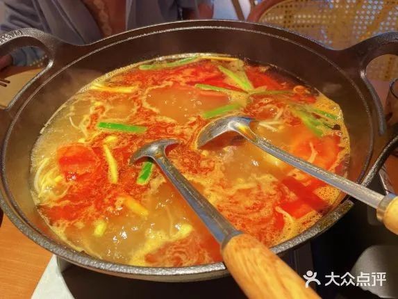 上億曝光，有人打飛的去吃 天水麻辣燙接棒淄博燒烤？