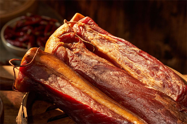 美綴美城口老臘肉，千年傳承背后的美味秘訣