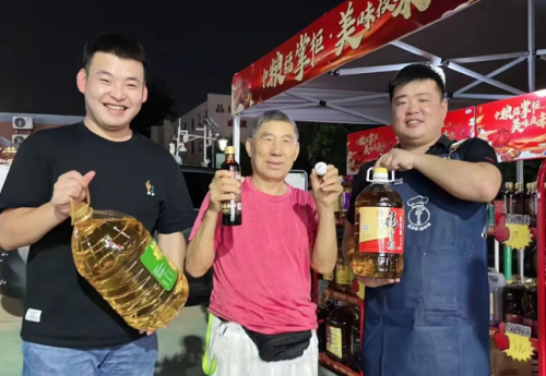 勇?lián)肫筘熑?，中糧餐飲為團膳食用油市場提供“長板參考”