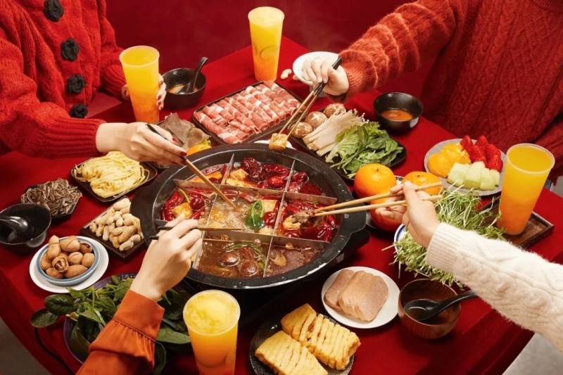 火鍋賽道行動指南來了！《2024年火鍋行業(yè)消費(fèi)趨勢報(bào)告》重磅發(fā)布